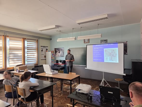 Одржано предавање ЕУФОР-а о минама